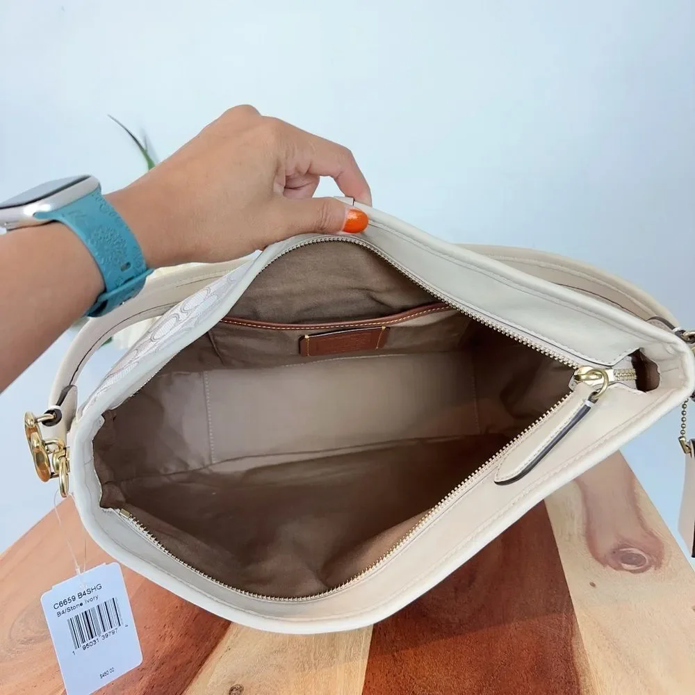 NWT Coach Soft Tabby Hobo In Signature‎ Jacquard